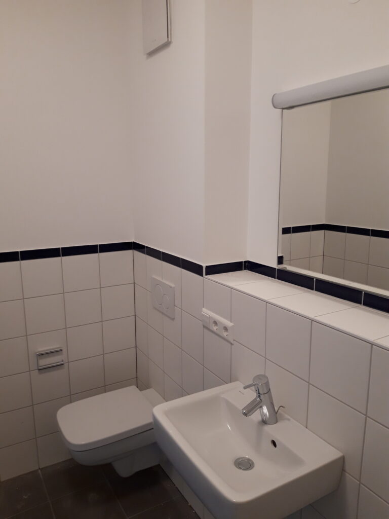 Badezimmer 1 - April 2021